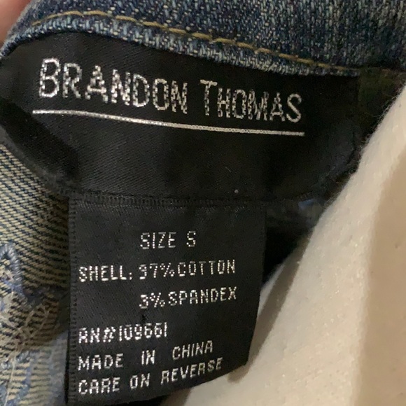 Brandon Thomas blue medium wash denim jean jacket with decorative beading - Picture 14 of 17